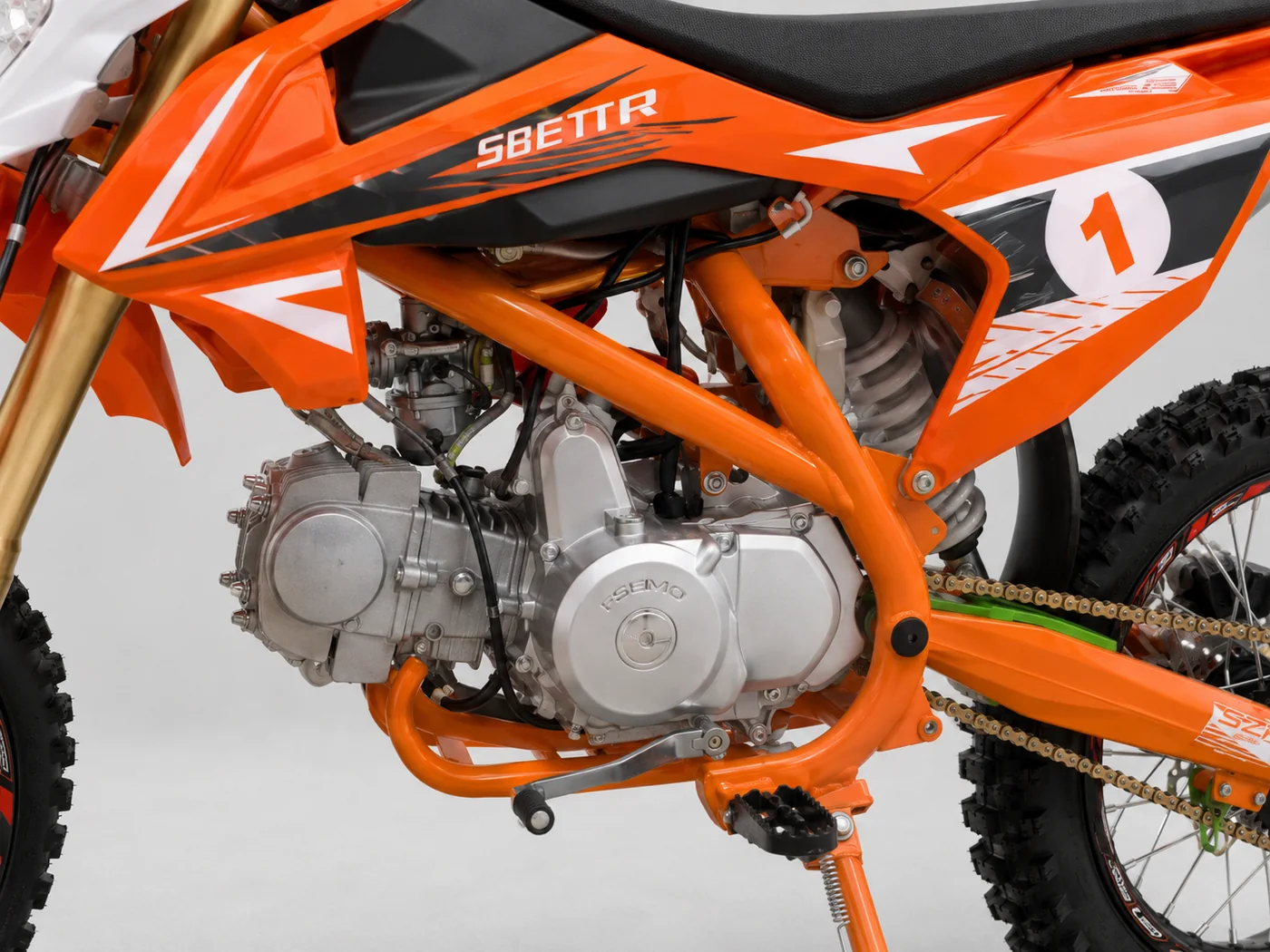 19/16 High-Wheel Dirt Bike view 4