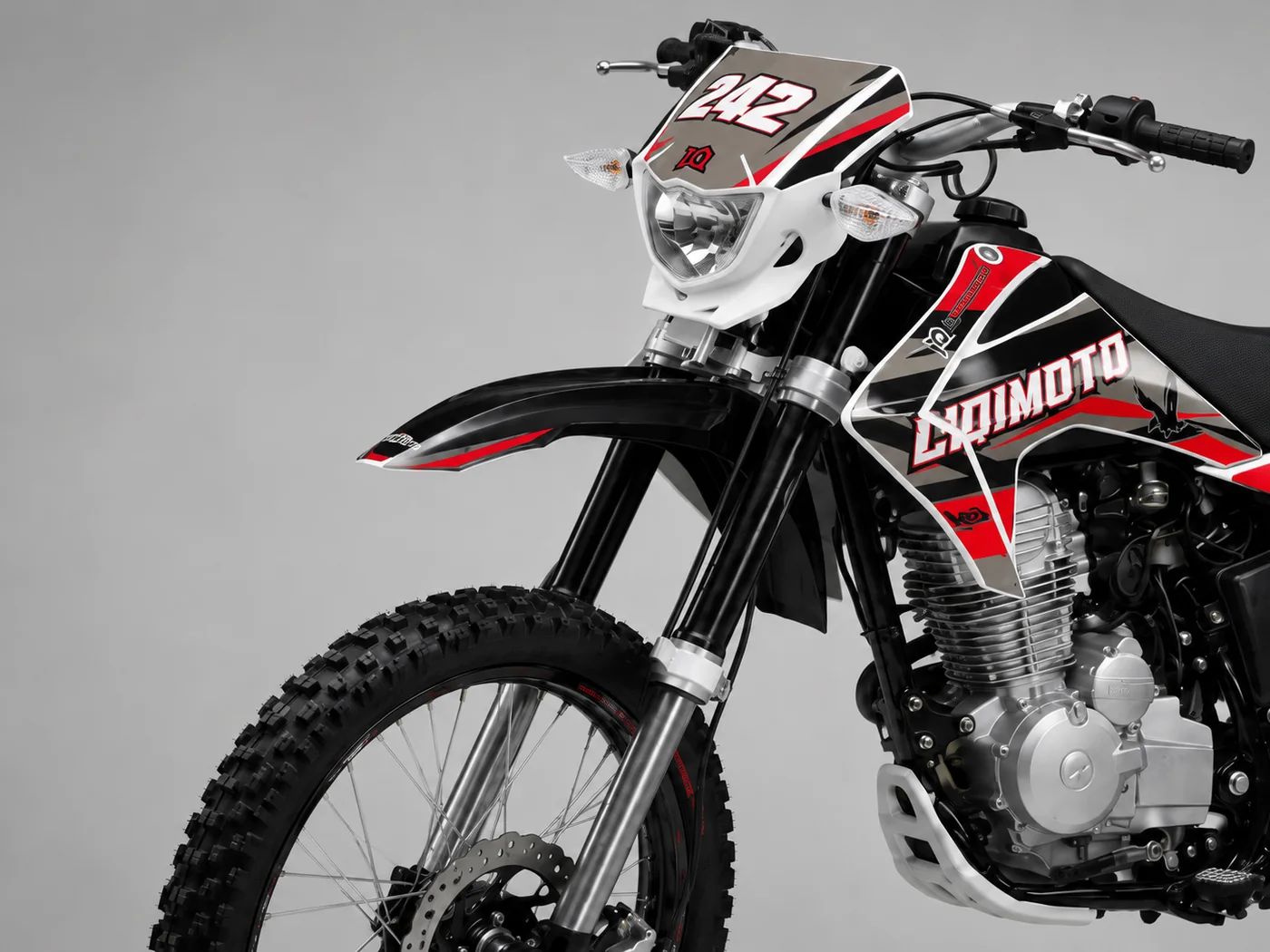 250-Class Full-Size Dirt Bike view 3